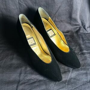 Nina Black Velvet Heels Womens Size 9.5